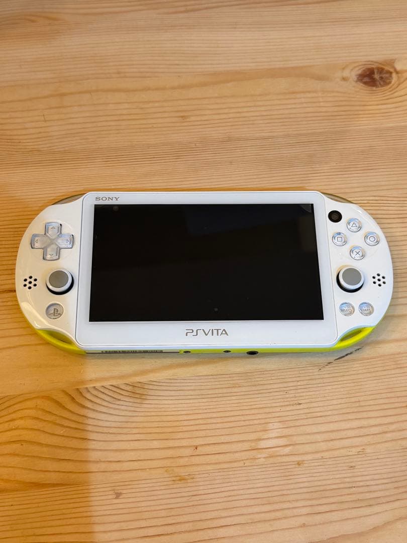 PS Vita PCH-2000本体 ライムグリーン/ホワイト 16GBメモリ