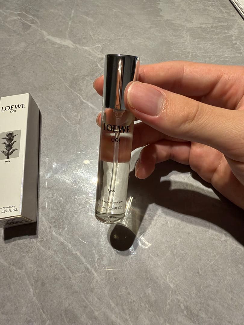 ロエベLOEWE 001 MAN オードゥ パルファム 10ml 画像2