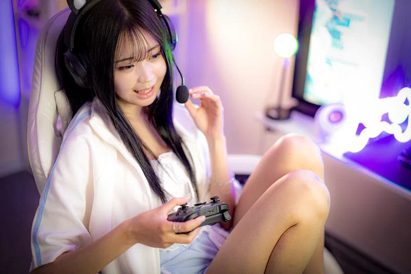 ゲームコントローラー ワイヤレス