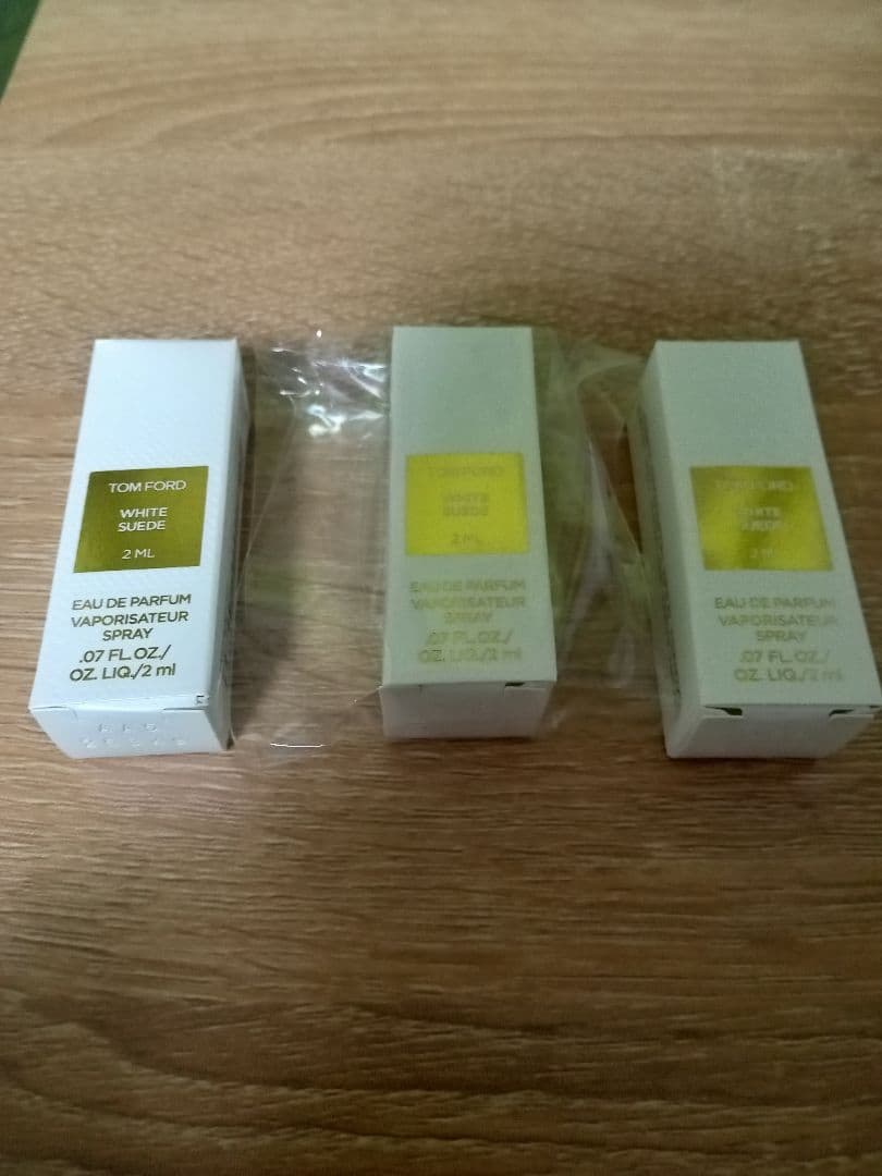 TOM FORD BEAUTY WHITE SUEDE 2ml ホワイトスエード