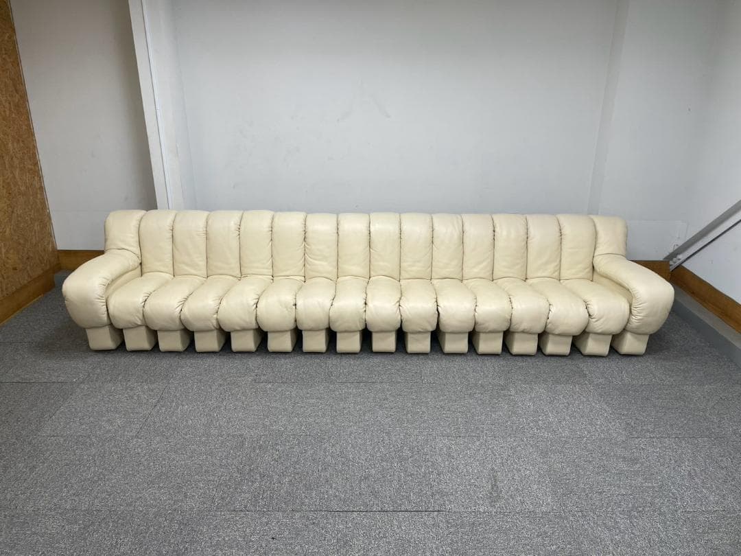 H8874☆展示品☆デセデ☆DS-600☆798万☆本革☆16連スネークソファ 画像4