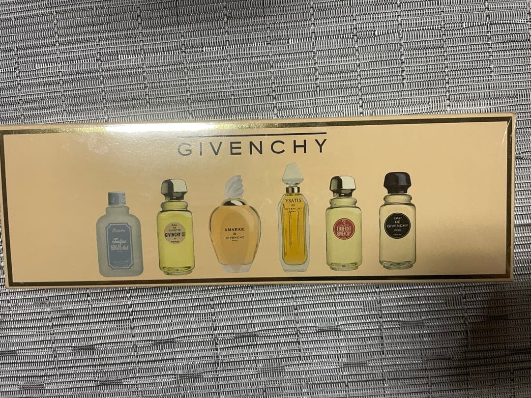 【希少•未開封】GIVENCHY ヴィンテージ ミニ香水セット コフレ