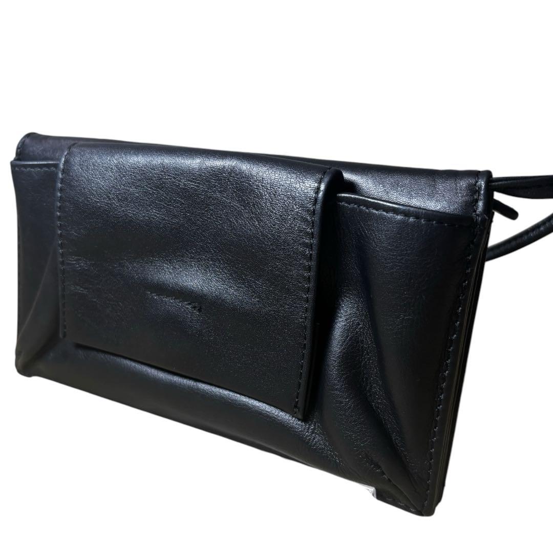 【極美品】イア パピヨネ モバイルウォレット横型ショルダーバッグ ブラック 財布
