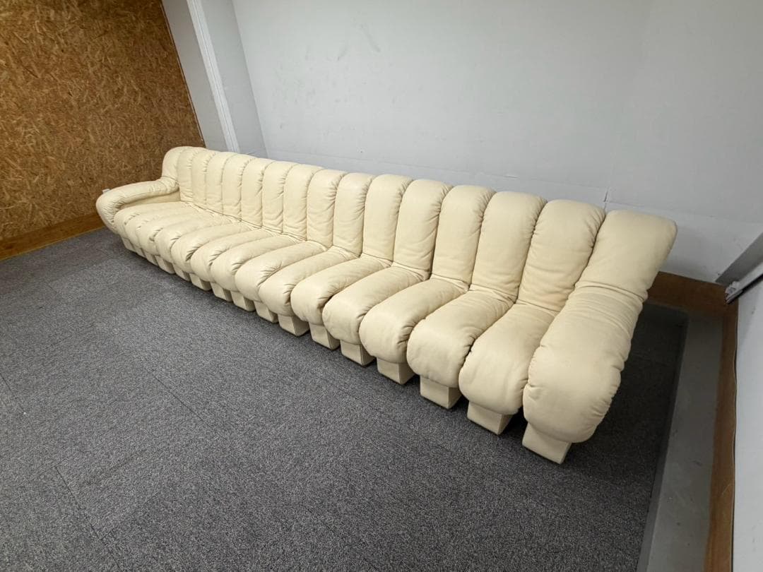 H8875☆展示品☆デセデ☆DS-600☆798万☆本革☆16連スネークソファ 画像4
