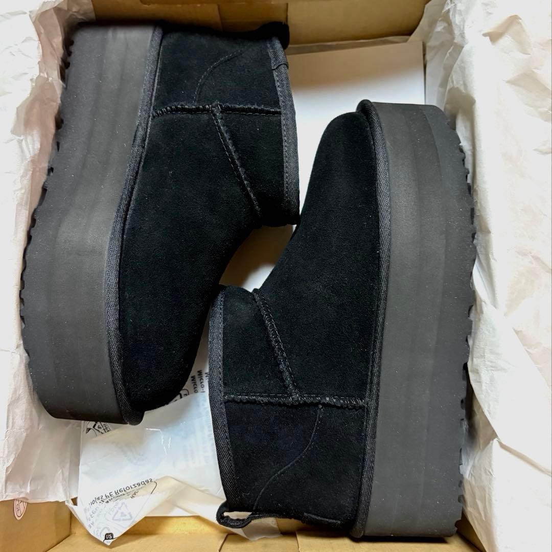 【新品】UGG クラシックミニ 厚底 ムートンブーツ 黒 23cm ブラック