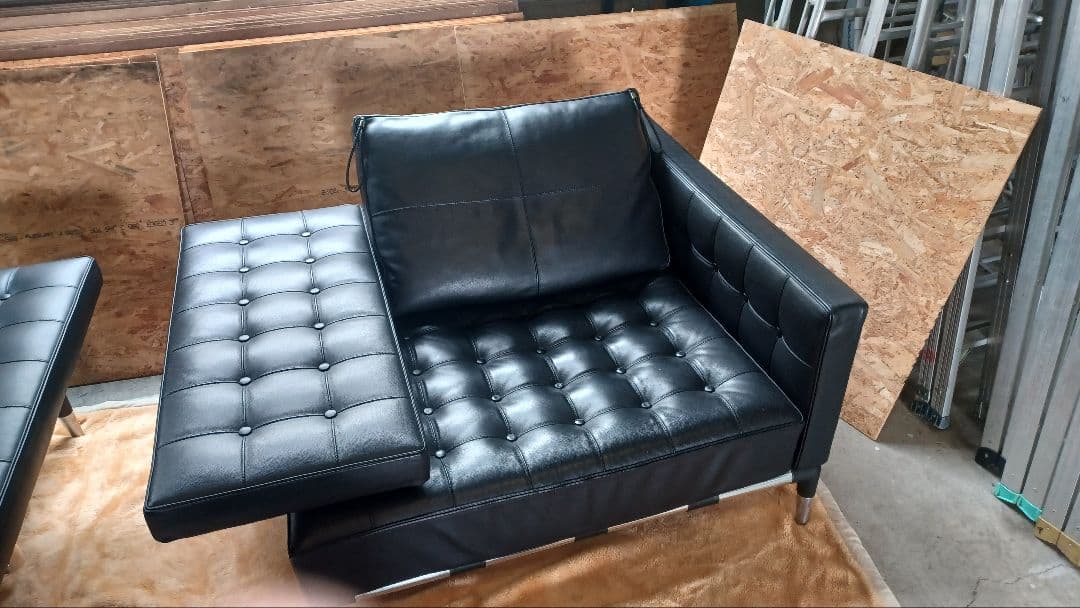 Cassina 241-11 PRIVE 1人掛ソファ 画像4