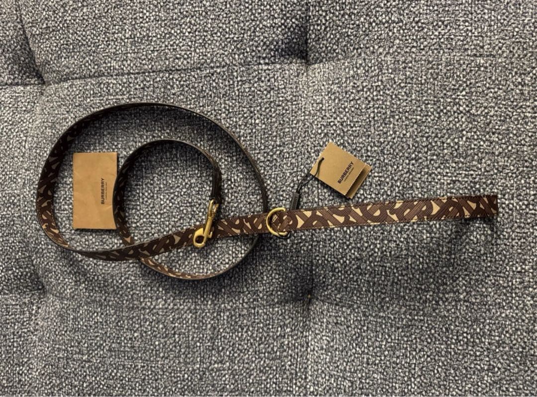【新品】Burberry モノグラム 犬用リード ペット用品 画像2