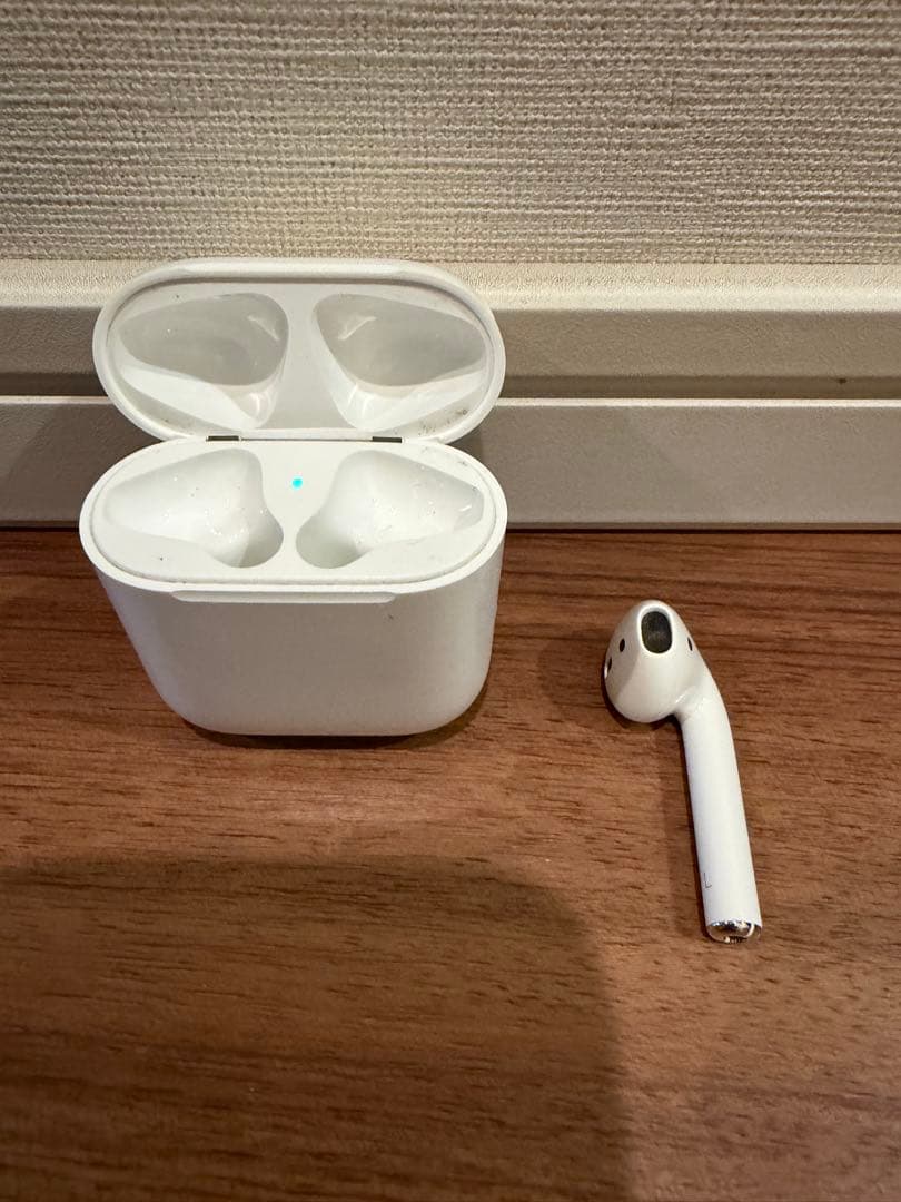 Apple AirPods 本体 充電ケース ケーブル付き 画像4