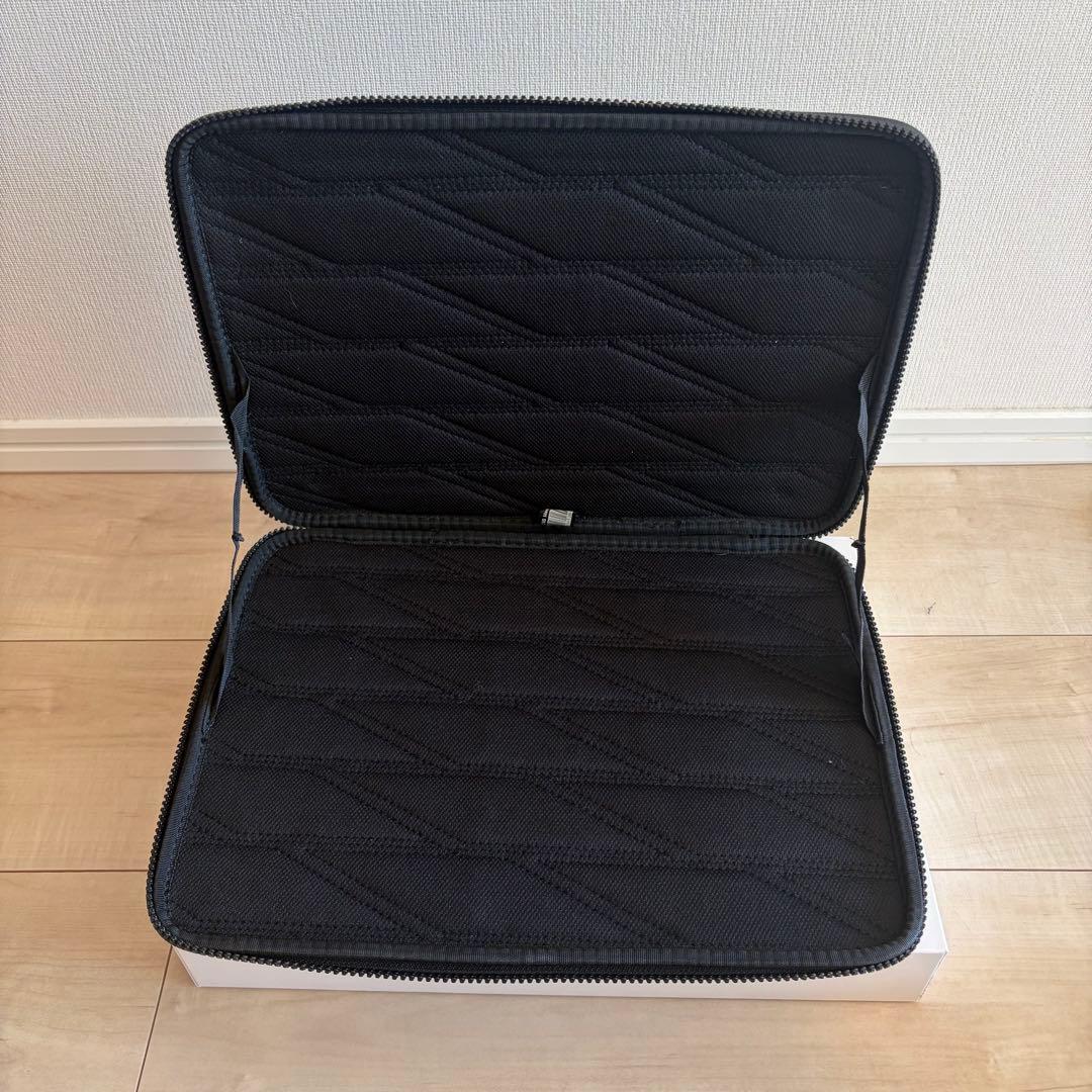 【美品】THULE ノートPCケース ブラック 13インチ MacBook 画像2