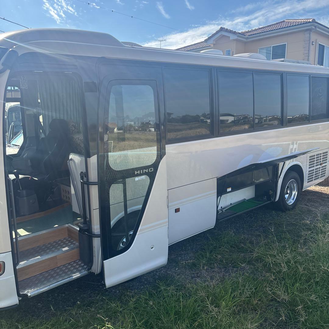 HINO LIESSE マイクロバス 極上車 キャンピング 車中泊 画像3
