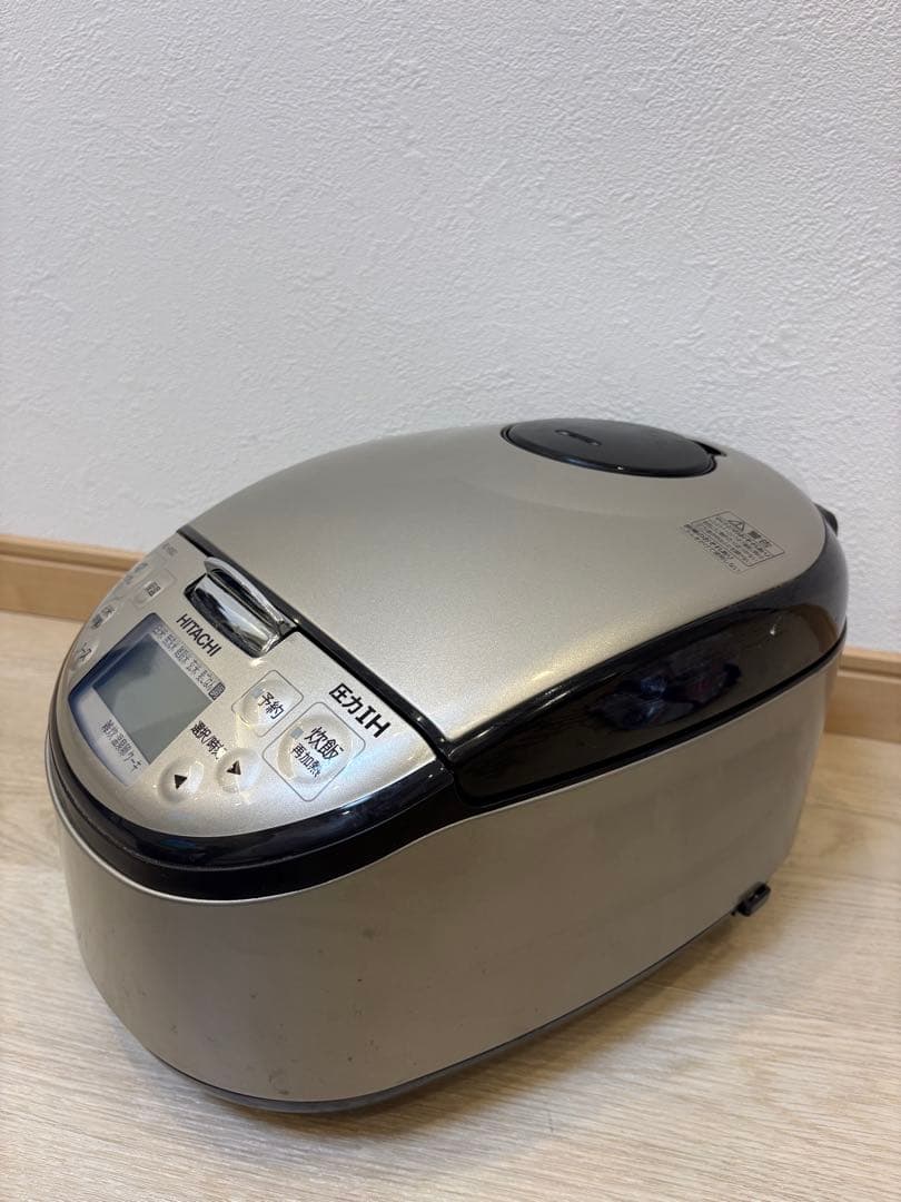日立（HITACHI）の圧力IH炊飯ジャー 5.5合炊き（RZ-H10EJ） 画像3
