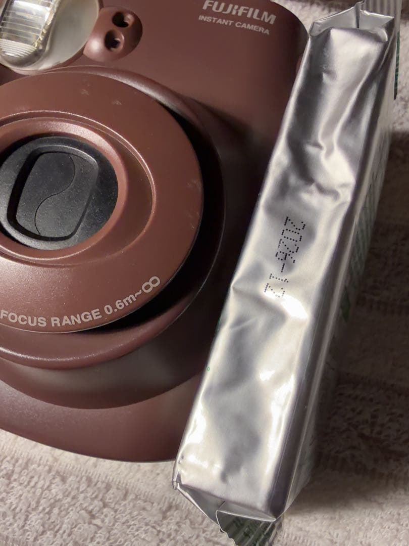フィルム付き FUJIFILM チェキ instax mini 7S ブラウン 画像4