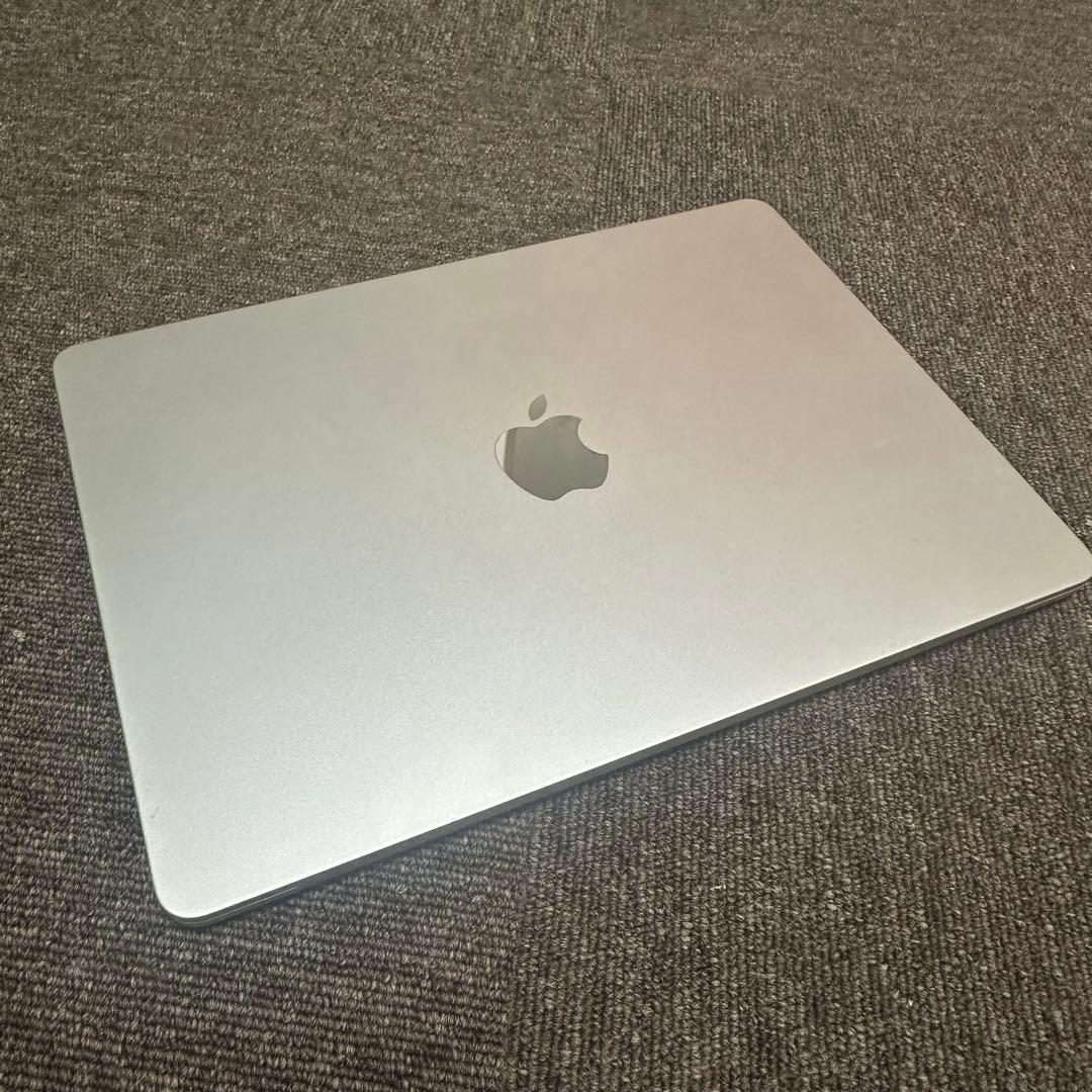 MacBook Air M2 2022 8GB 512GB スターライト 画像2