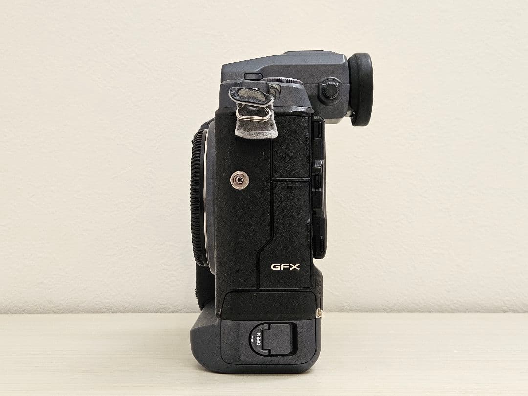 FUJIFILM GFX100 GFX ボディ 元箱 バッテリー ストラップ有 画像4