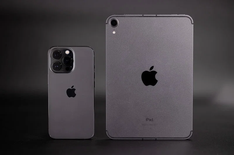 iPhone バッテリー交換済み