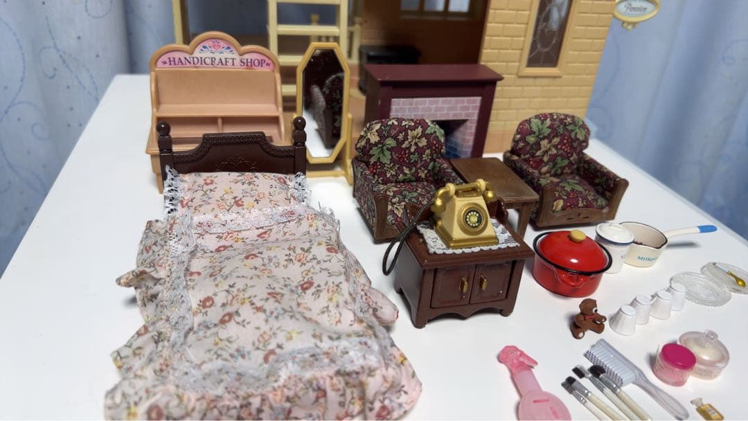 最終値下げ【廃盤】シルバニアファミリー ペンション ハウス 家具小物セット 画像3