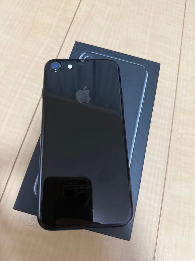 iPhone 7 128GB ブラック SIMフリー 本体のみ