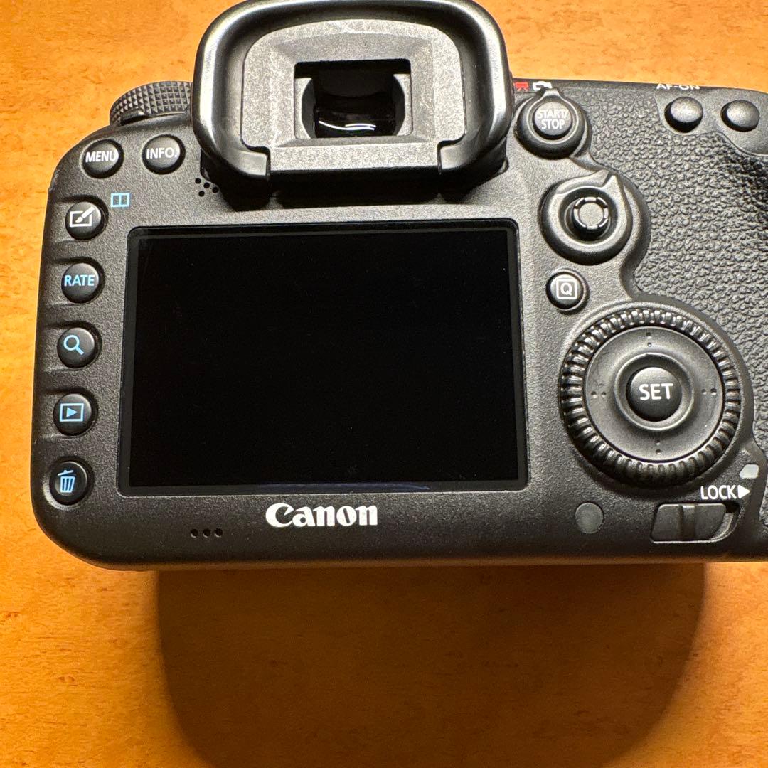 Canon EOS 7D Mark II 本体 純正バッテリー付き 画像3