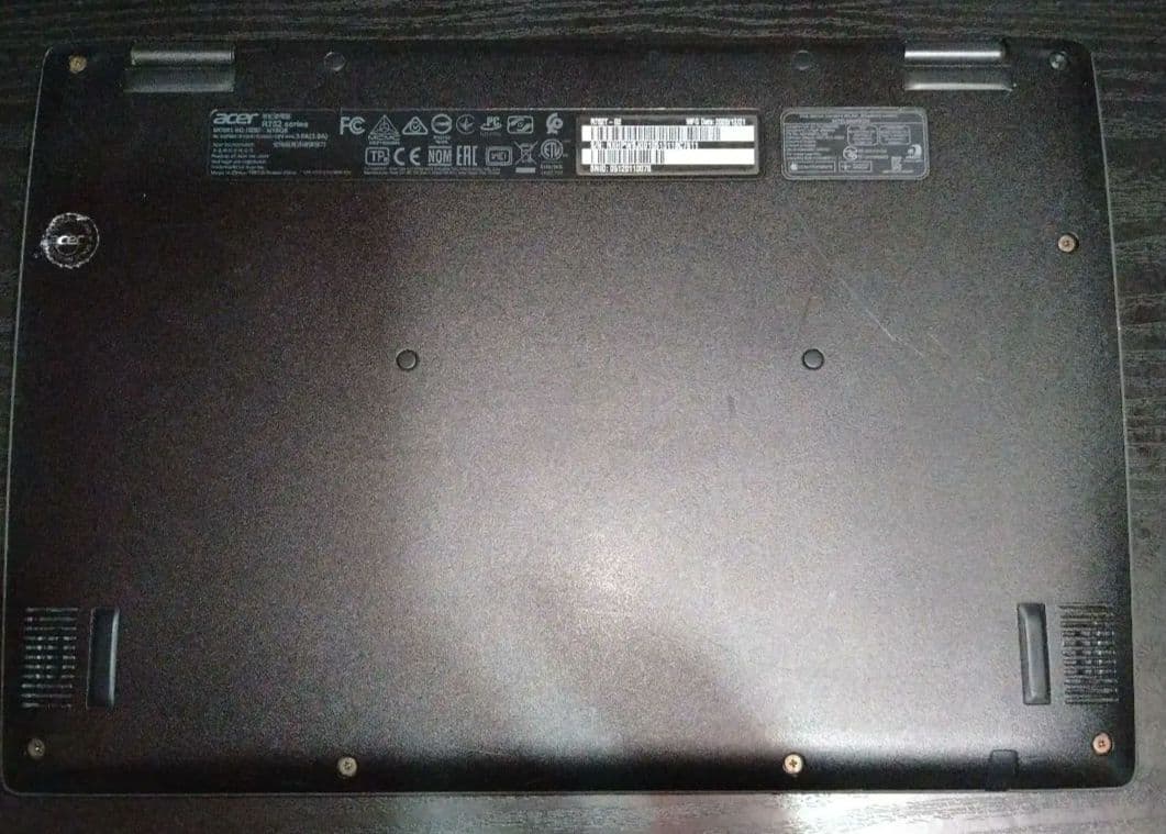Acer Chromebook R752 series N18Q6 本体 画像2
