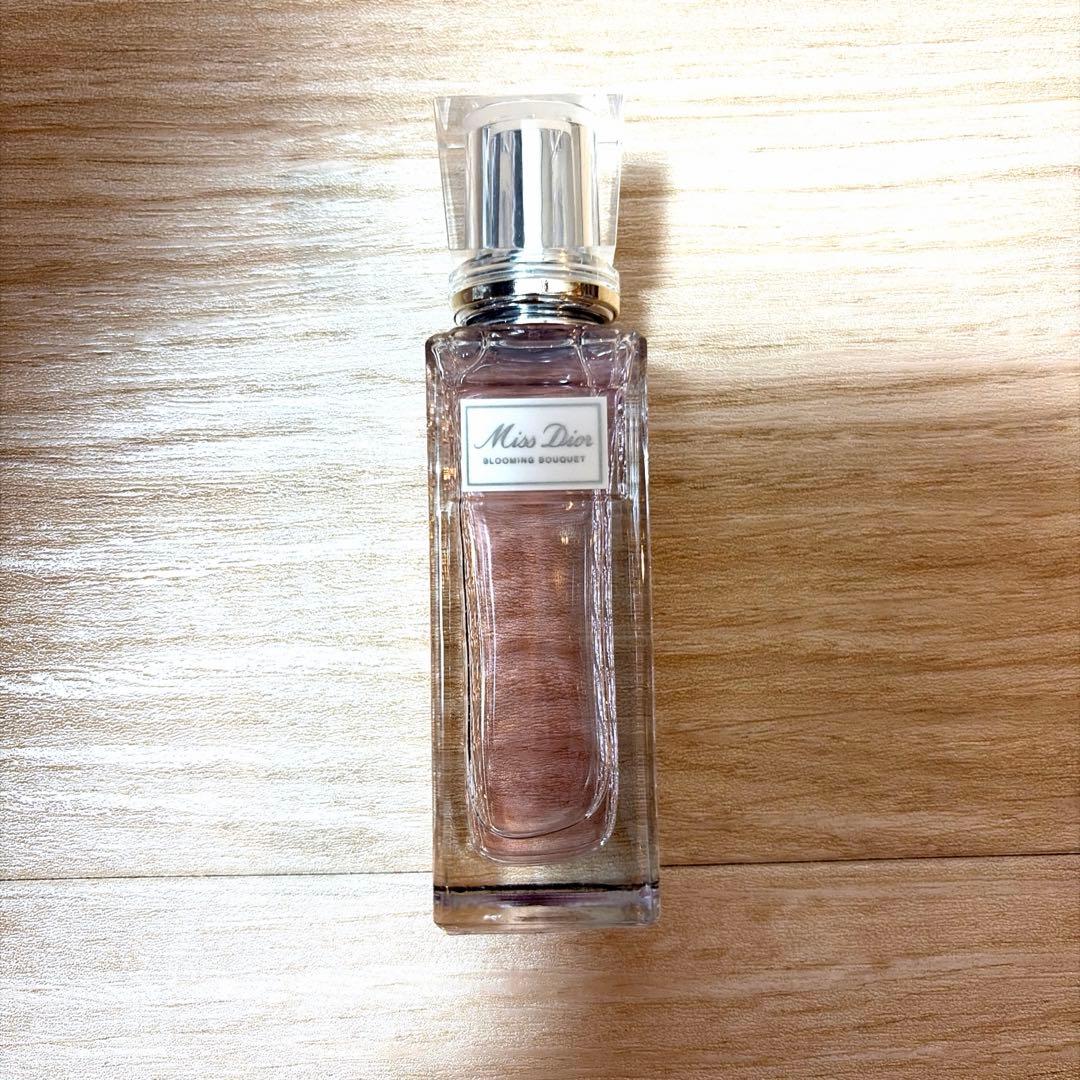ミス ディオール ブルーミングブーケ ローラーパール 20ml