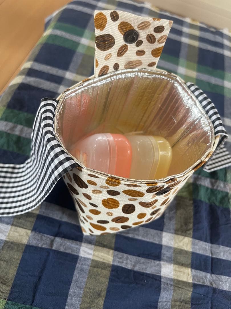 ハンドメイド♪おにぎりポーチ。。。コーヒー豆柄✖️ギンガム♪ 画像3
