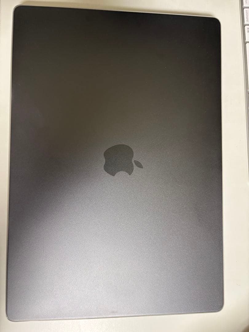 MacBook Pro 16インチ M5 Max 128GB 4TB 画像3