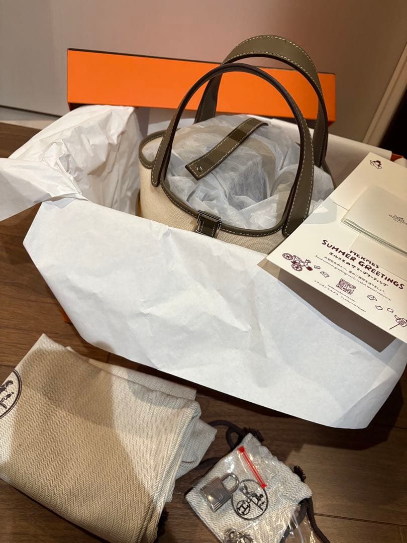 値下げ中！レア色！8月6日に購入HERMÈS ピコタンPM カーゴ 画像2