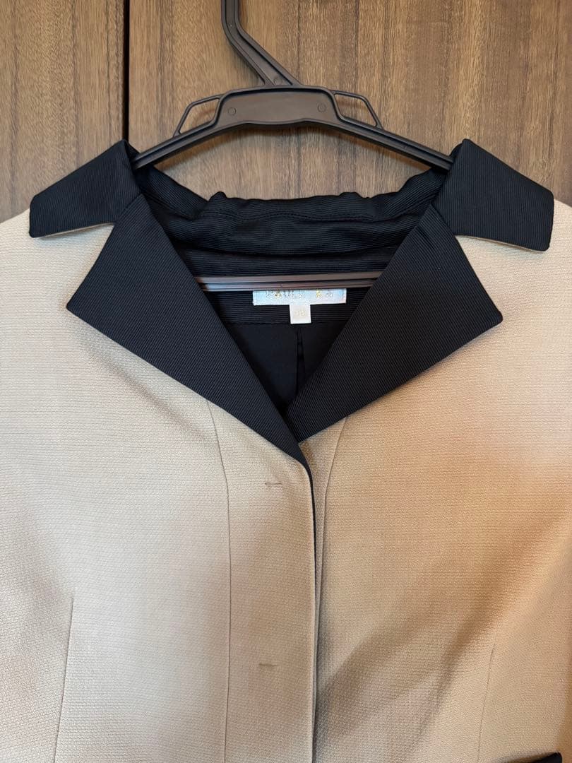 【PAULE KA】38サイズ バイカラー ショート丈 ジャケット✖️黒スカート 画像4