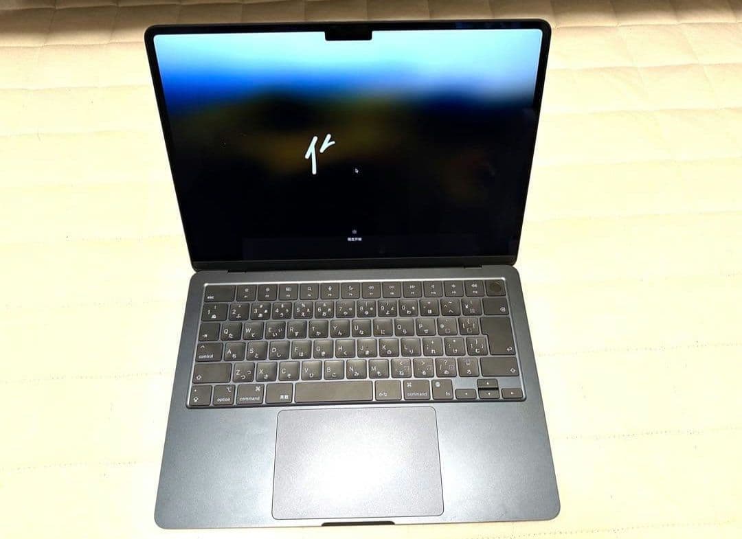 MacBook Air M2 ミッドナイト