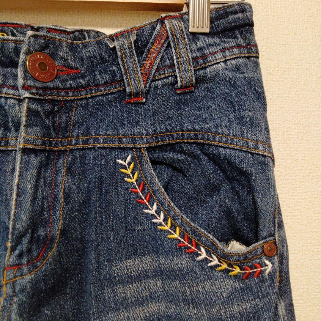 刺繍入り デニム フレアジーンズ ブーツカット ウエストゴム ヴィンテージ風 画像4